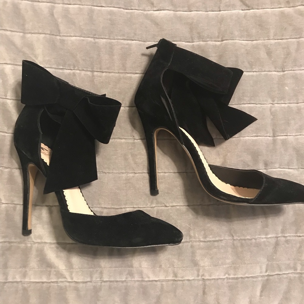 Mayala Black Velvet Heels